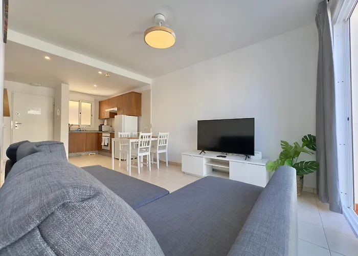 White Apartman Puerto de Santiago