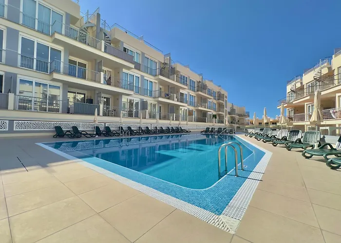 White * Puerto de Santiago